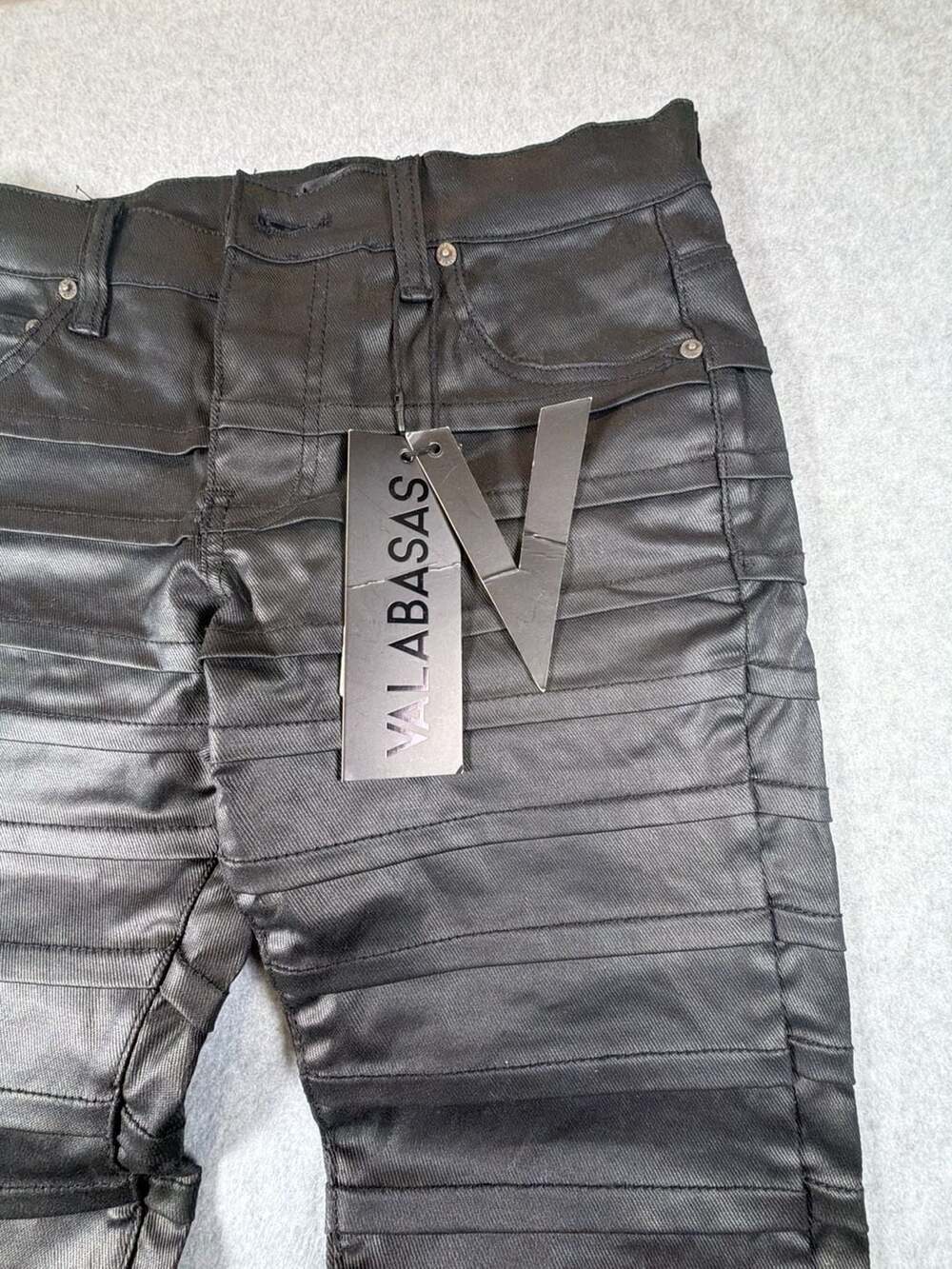 Valabasas Black Coated Pleated Biker Jeans Size 30 - Picture 2 of 11